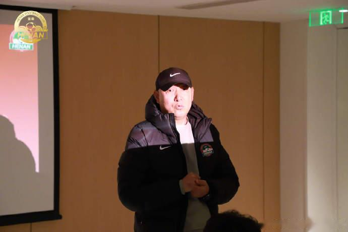 足球报: 河南队明确联赛力争上游、足协杯力争佳绩的目标