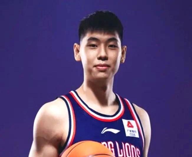 广东队真是挖到宝了！体育人把崔永熙新赛季的体测数据拿了出来，他刚从大伤里恢复，