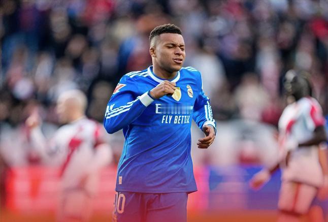 姆巴佩：这场踢得又独又懒，要是这么踢，四大皆空又得来了？？？维尼修斯：你突破还