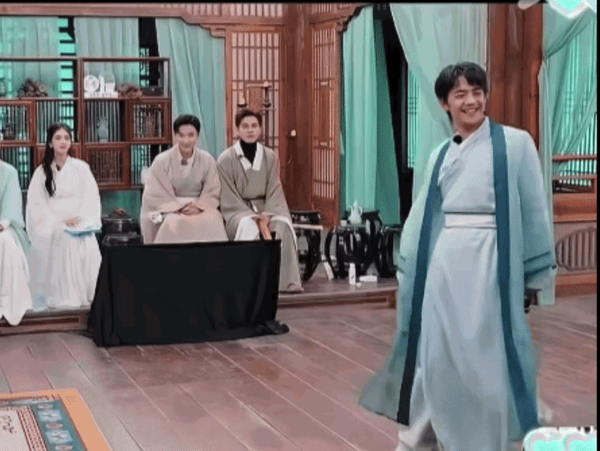 丁真表演淫贼，看了有一股无名火​​​