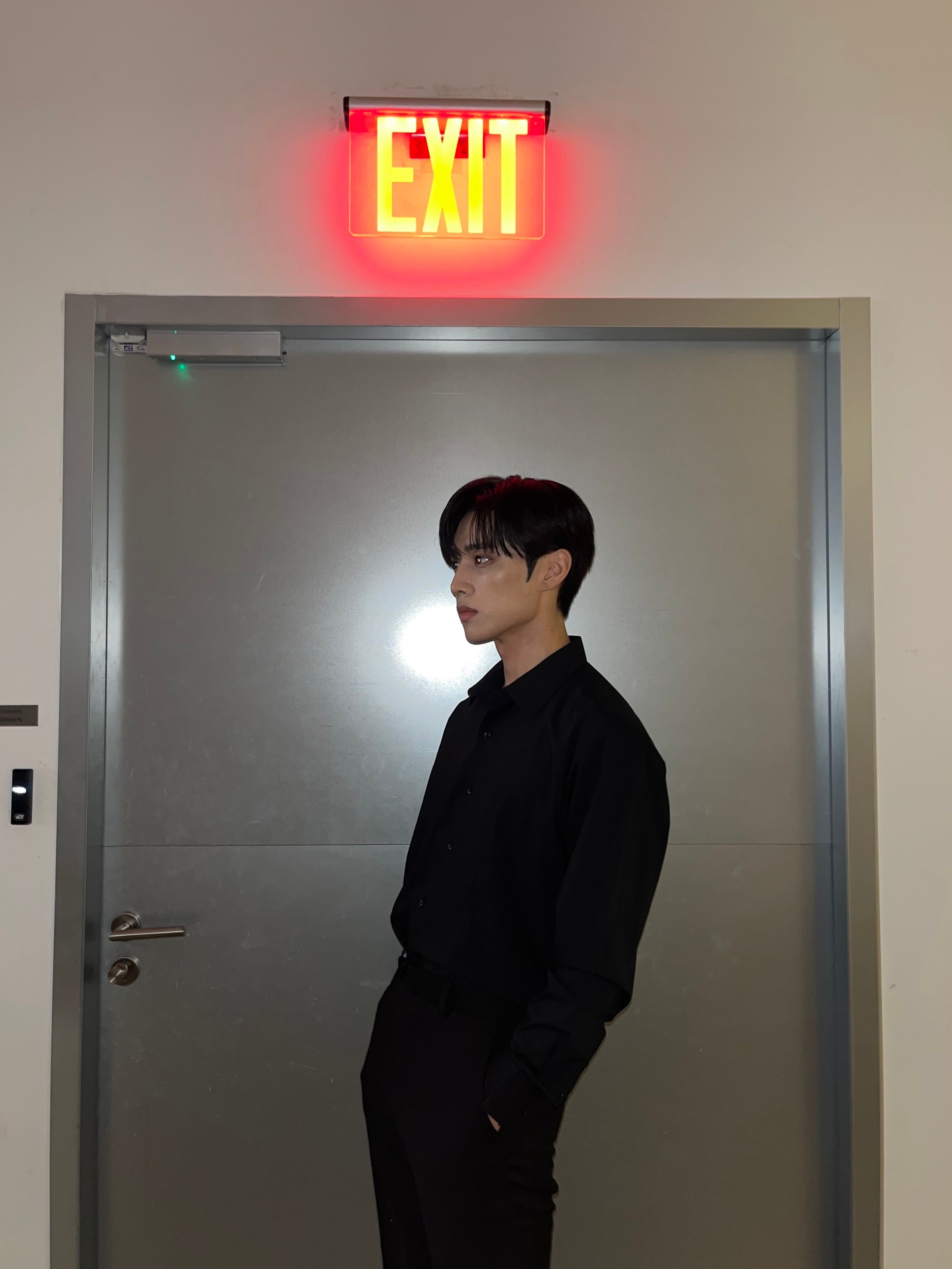 1400‎种植草莓的种植方法：一、幼苗：种植草莓前宜选用健康无病、根系发达的优质