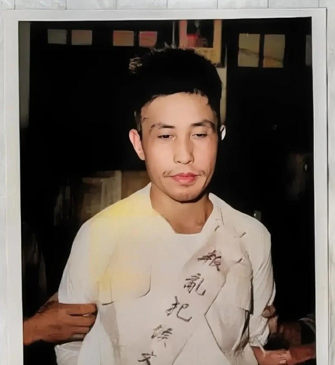 铁血忠魂：潜伏英雄侯文理的最后凝视，42年生死相隔终归故土
