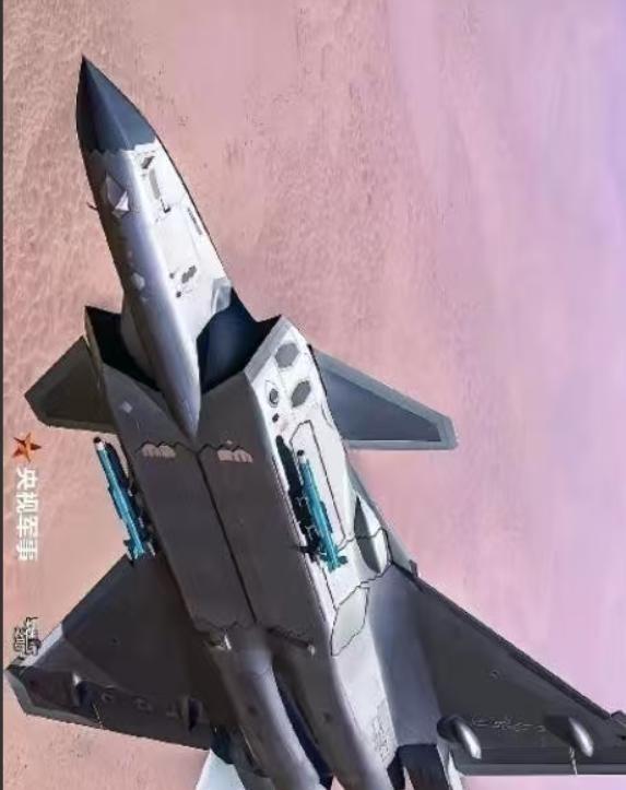 说一个对美国很残忍的事！以目前的技术水平，9架F22或许可以击落一架不带无人僚机