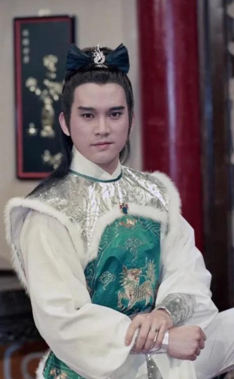 港星潘宏彬离世，享年63岁。2026年4月，金像奖纪念特刊官宣潘宏彬离世。曾与