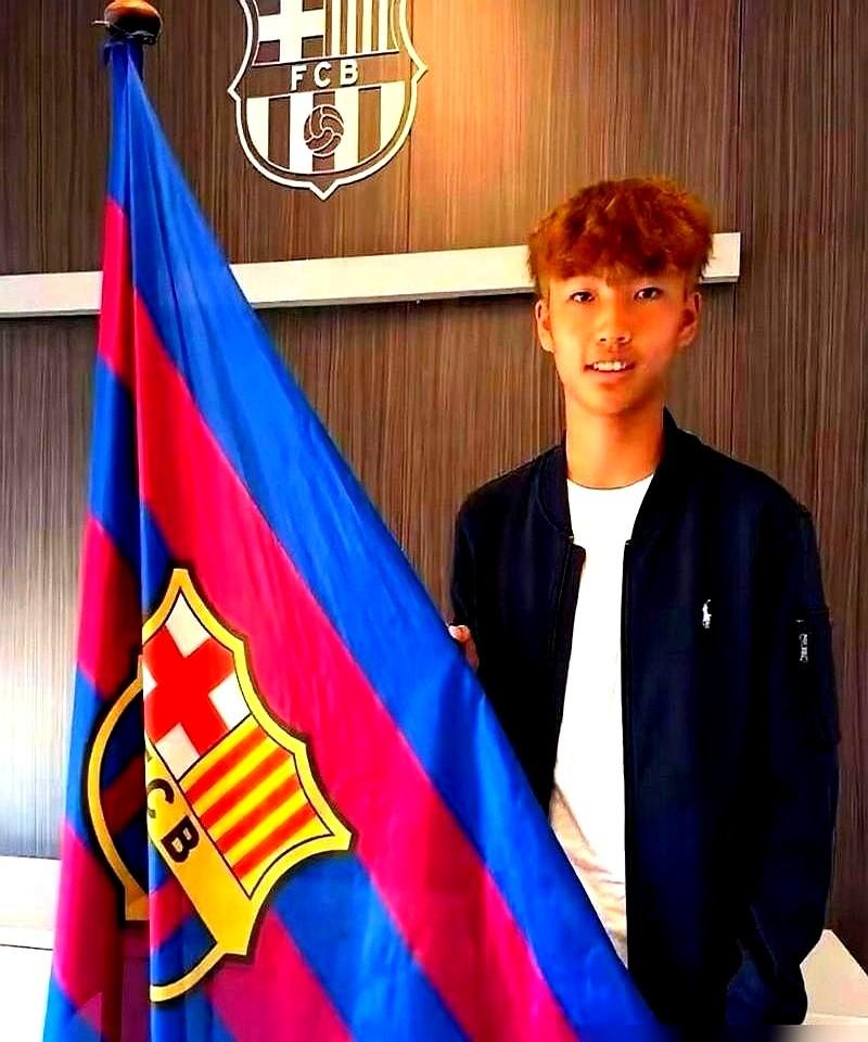 真有意思，西班牙媒体竟然用“子弹”来形容一个14岁的中国孩子。这男孩叫李昊炎