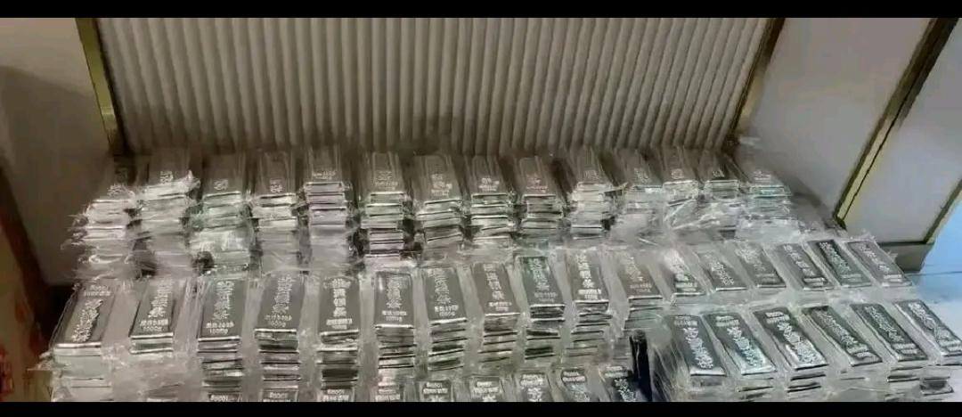 别再乱买白银了！水贝银条堆成山，回收价直接跌破盘价！！最近白银市场太魔幻了