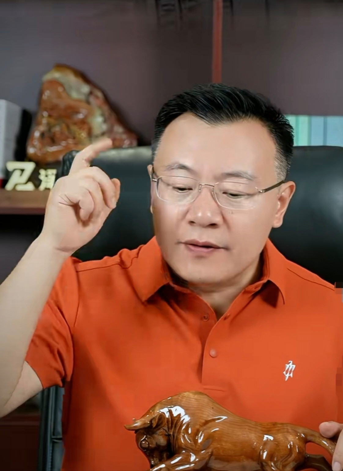 人工智能造福神话！任泽平发文，全球亿万富翁已经有3795人了，还在呈现上升态势，财富不仅集中在少数人
