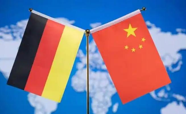德媒点名对我们进行批评！11月17日，根据柏林《日报》报道，中德力量对比已明显向
