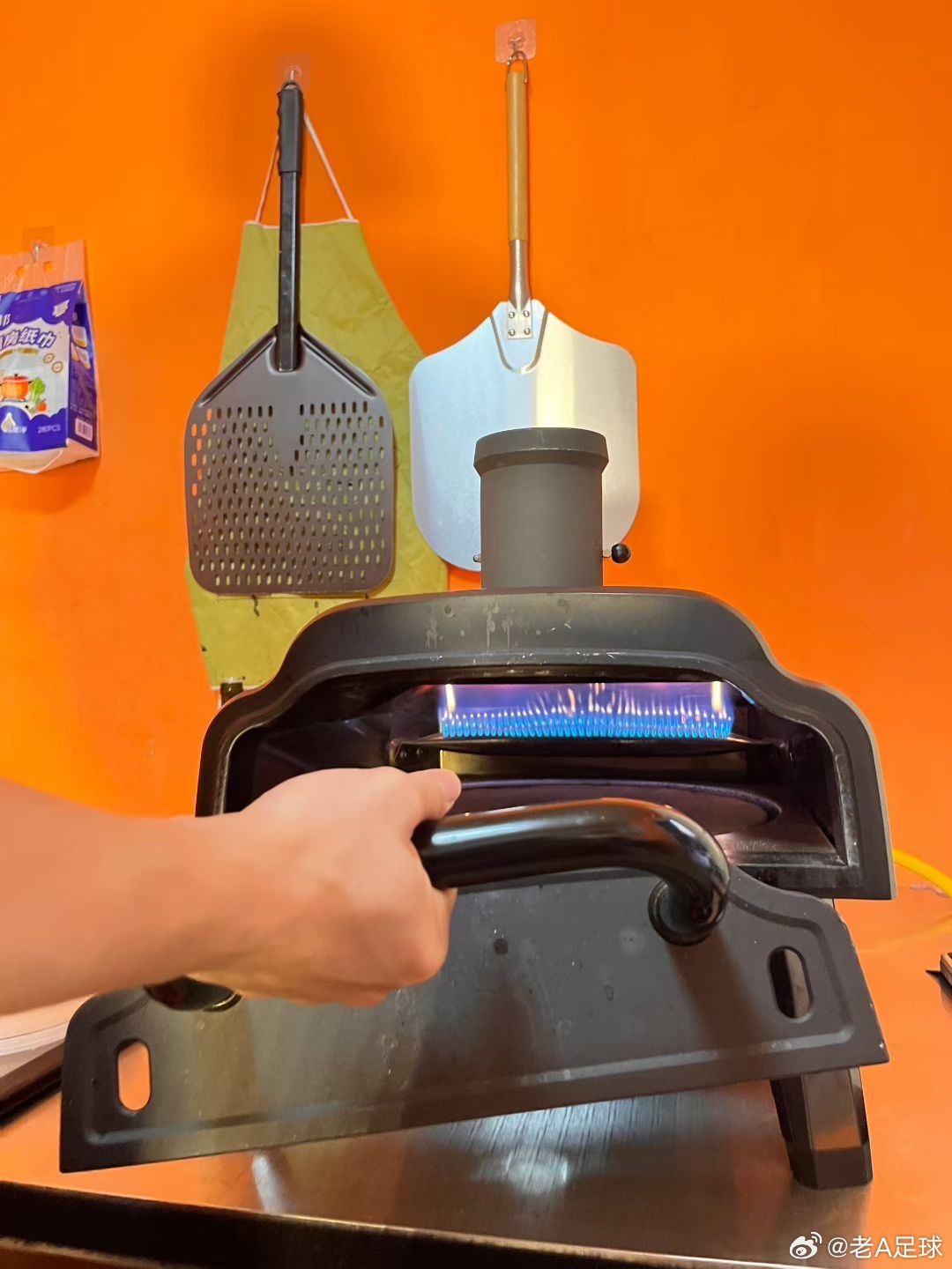 兄弟的烤大饼做得不错就是少了菠萝口味的