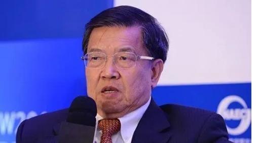 [点赞]龙永图：暂不讨论中国崛起，先回答三个更重要的问题。第一，什么时候全球的