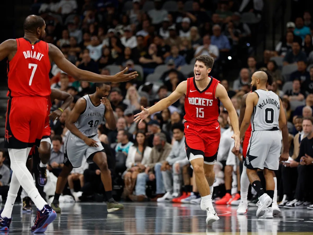 火箭接下来6场的对手：爵士、爵士、国王、太阳、独行侠、鹈鹕。稳一点，全部拿下好吧