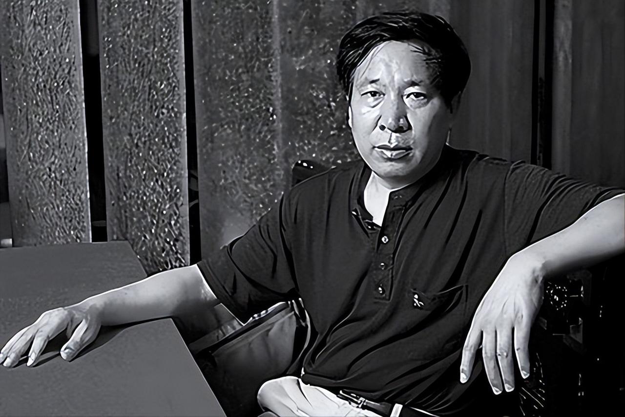 中国下一个诺贝尔文学奖极有可能是人民大学文学院教授、博士生导师闫连科，这个人不但