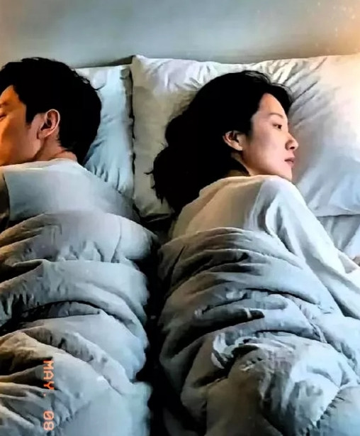 上海一对夫妻新婚的当天晚上发生了激烈的争吵，原因竟然是新婚夫妻同房这件事！洞