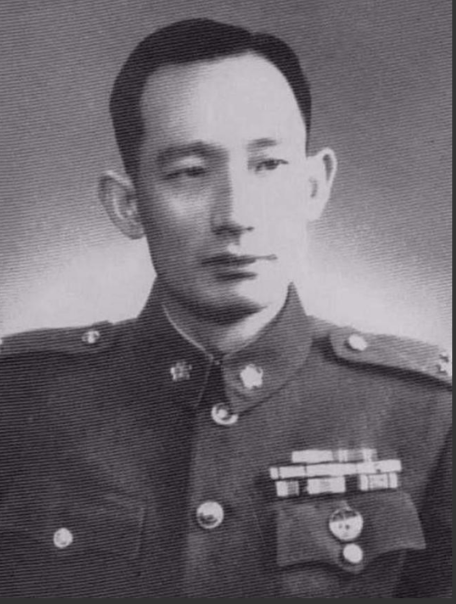 1949年1月10日，国民党中将文强被送到解放军俘虏营时，正是吃晚饭的时候，一个
