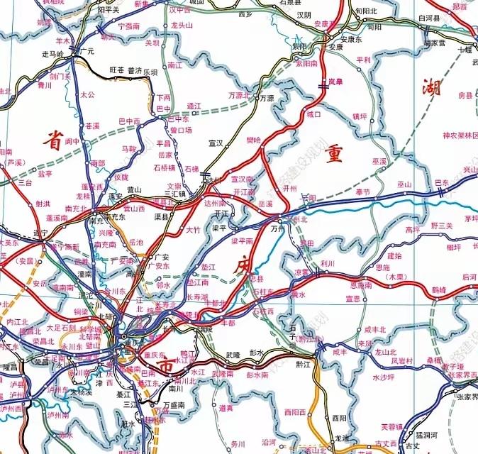 同属于成都局下，重庆的铁路交通发展为啥要比成都要好些？重庆基本上实现主城枢纽集中