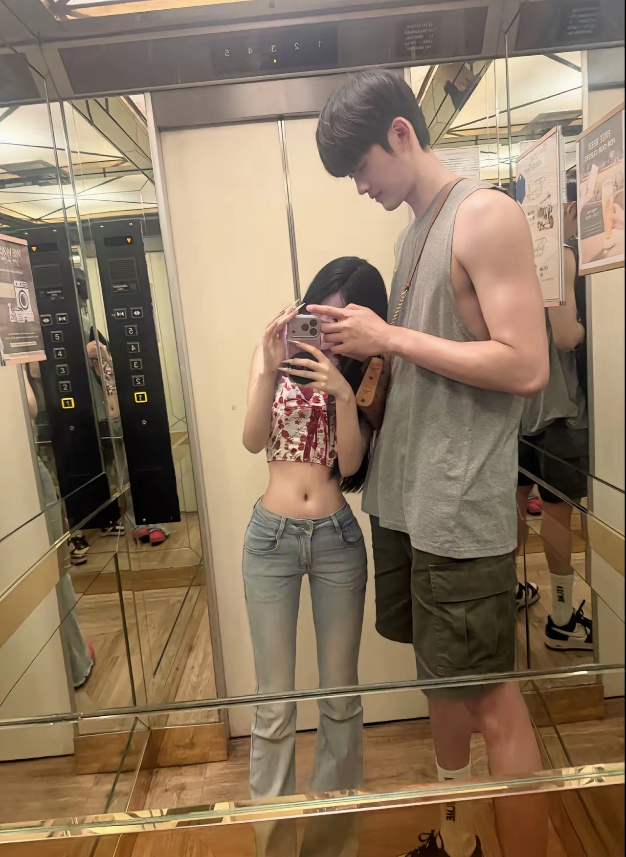 谁懂啊，这种身高差也太好磕了