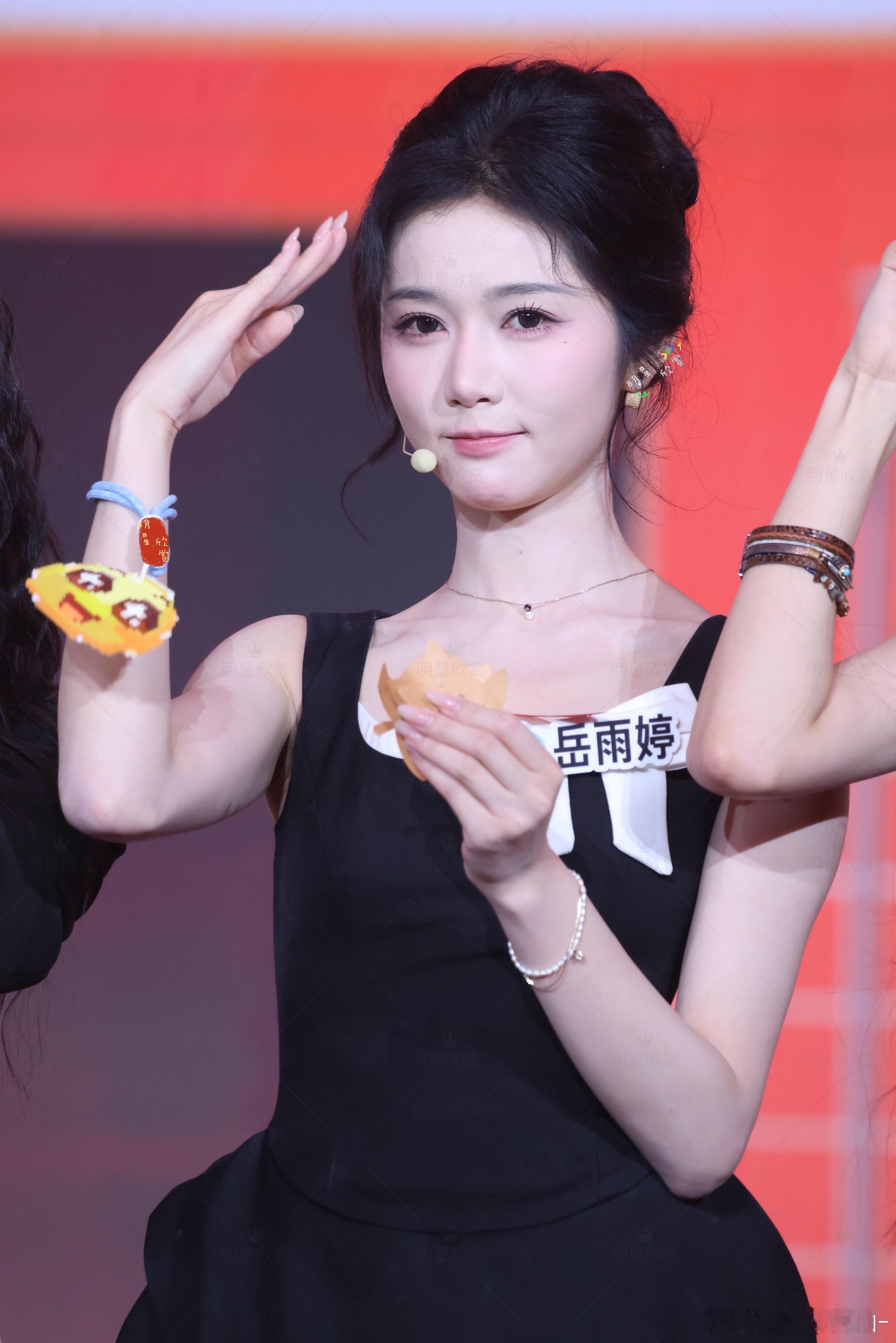 岳雨婷生图，确实好看的​​​