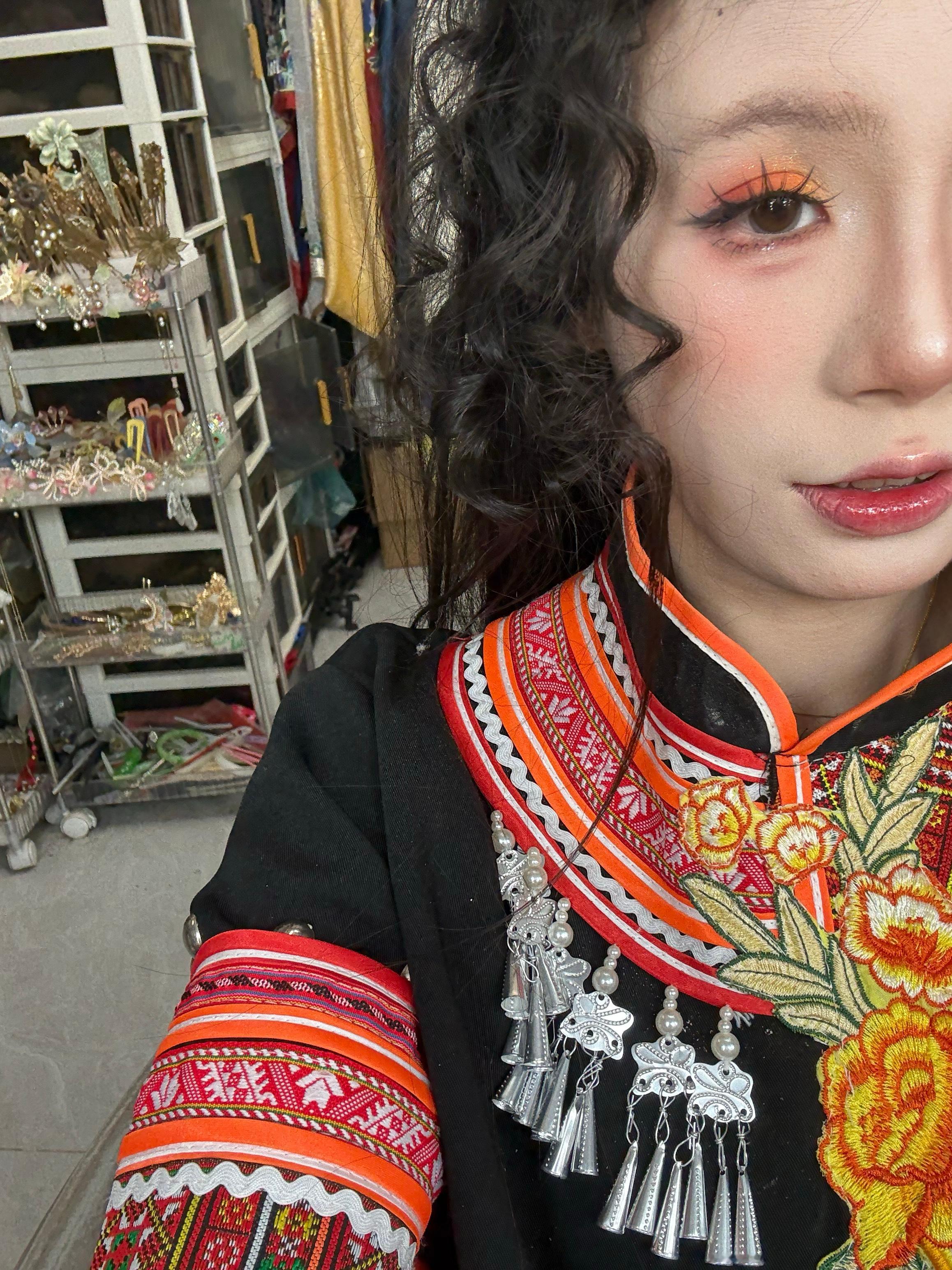 我出不了广西，你来带一套壮族服饰走吧！广西三月三到底有多好玩