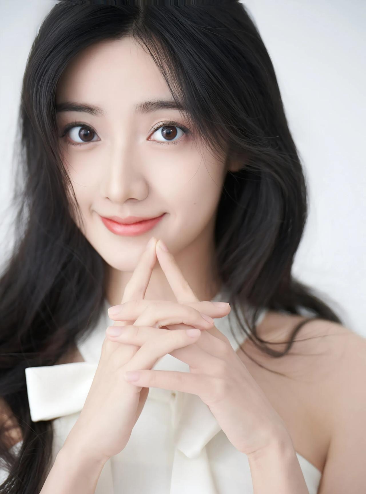 黄羿美图大集合，甜美可人让人目不转睛
