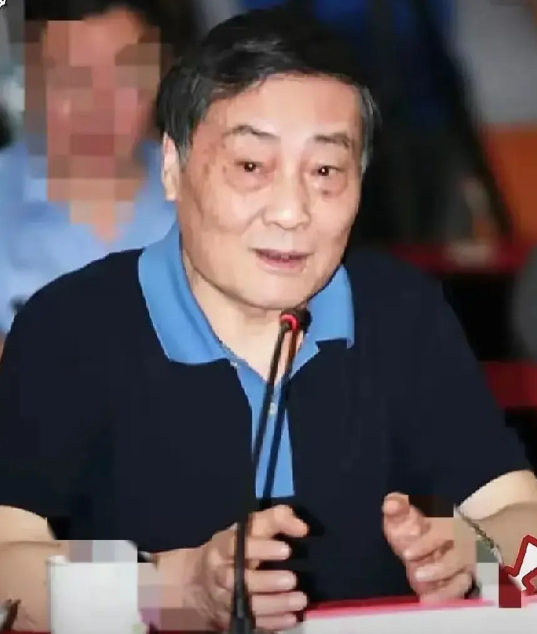 后有一天仍会上热搜，只是没想到这么快，谈几个认识：1，宗老婚外两儿一女的事，