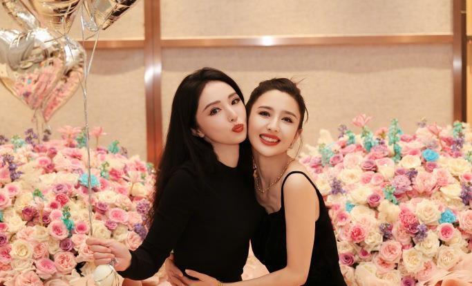 佟丽娅为啥不再婚，这道题其实问错了，她不是找不到，而是不再需要靠婚姻证明自己。离