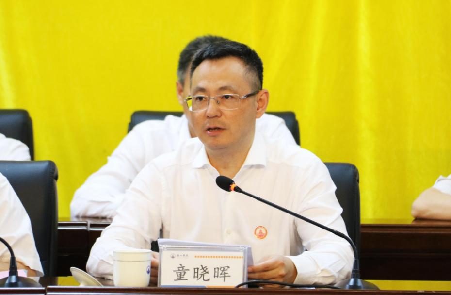 梧州学院童晓晖书记的职务变动很是耐人寻味，3年前他从浙江省的宁波大学跨省调任广西