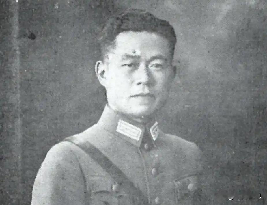 淮海战役被俘的国民党高级将领很多，但也有漏网之鱼，比如国军中将刘传绶，他靠做苦力