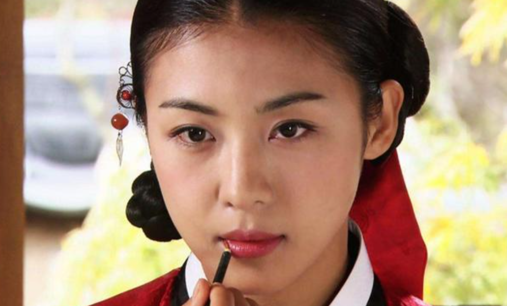 1650年，大清摄政王多尔衮听说朝鲜国王的两个公主长得貌美如花，于是便派人告诉朝