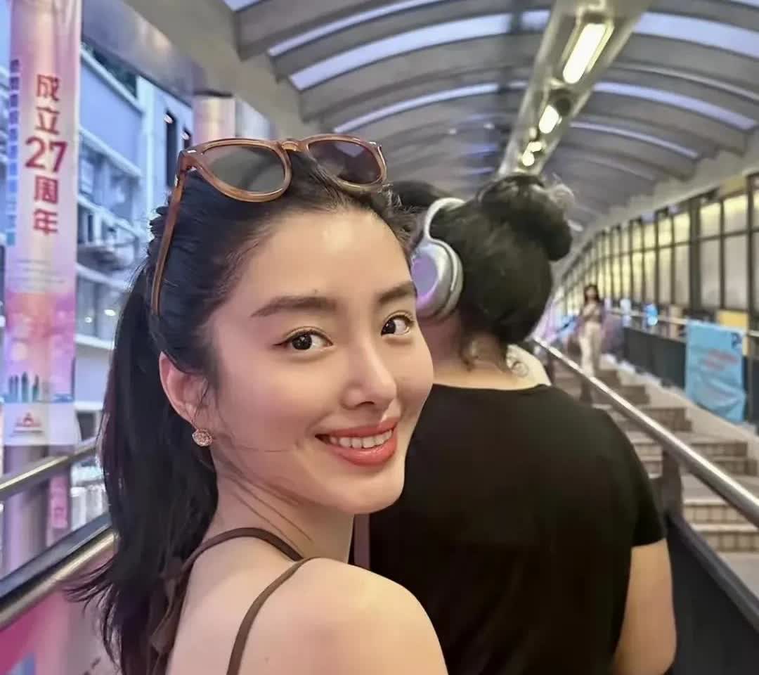 有人好奇富二代为什么不介意杨采钰的过去，还是选择和她在一起。我觉得女方