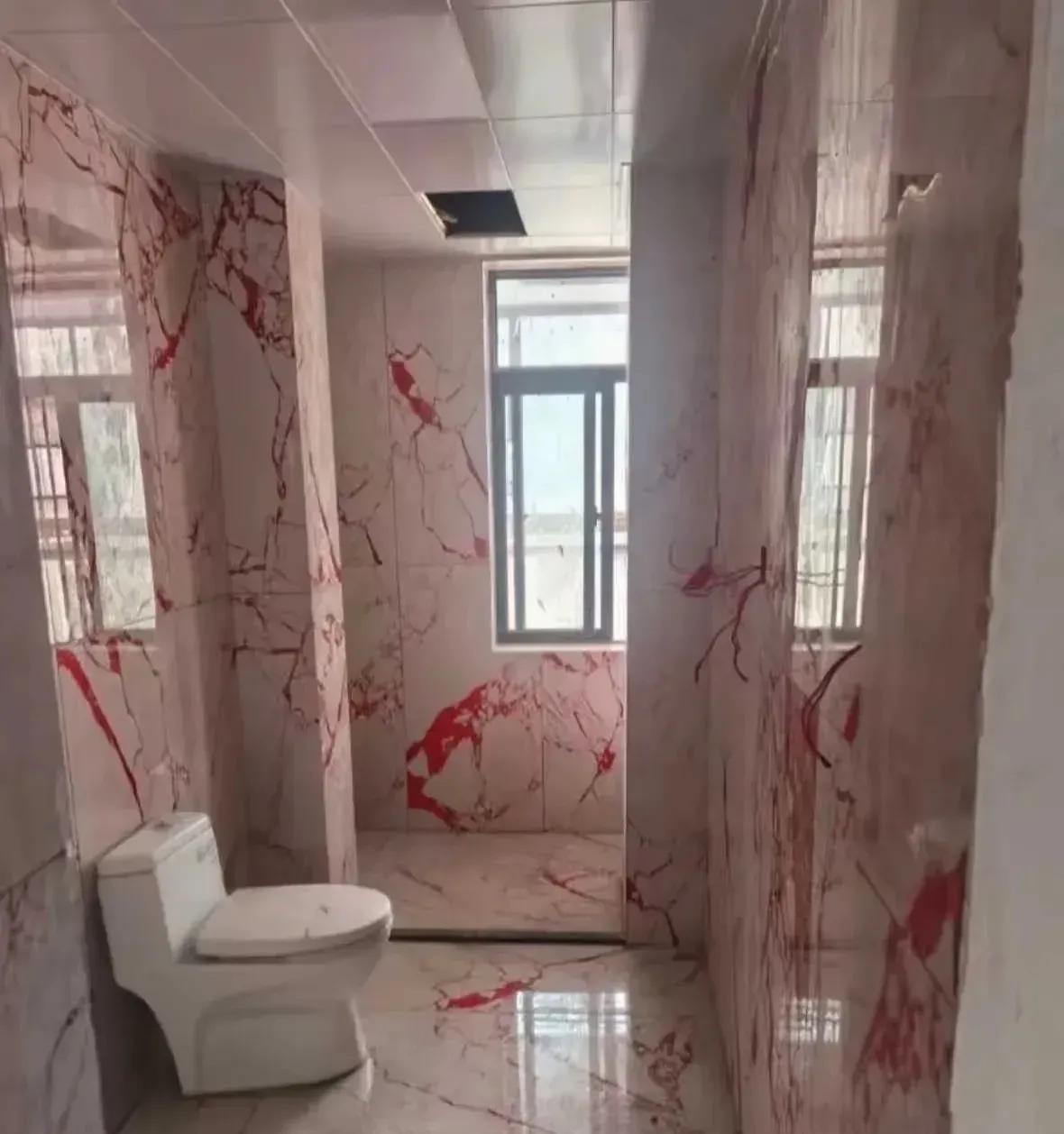 这个房间的装修风格恐怕是独一无二的吧？看着有点像案发现场[捂脸哭]