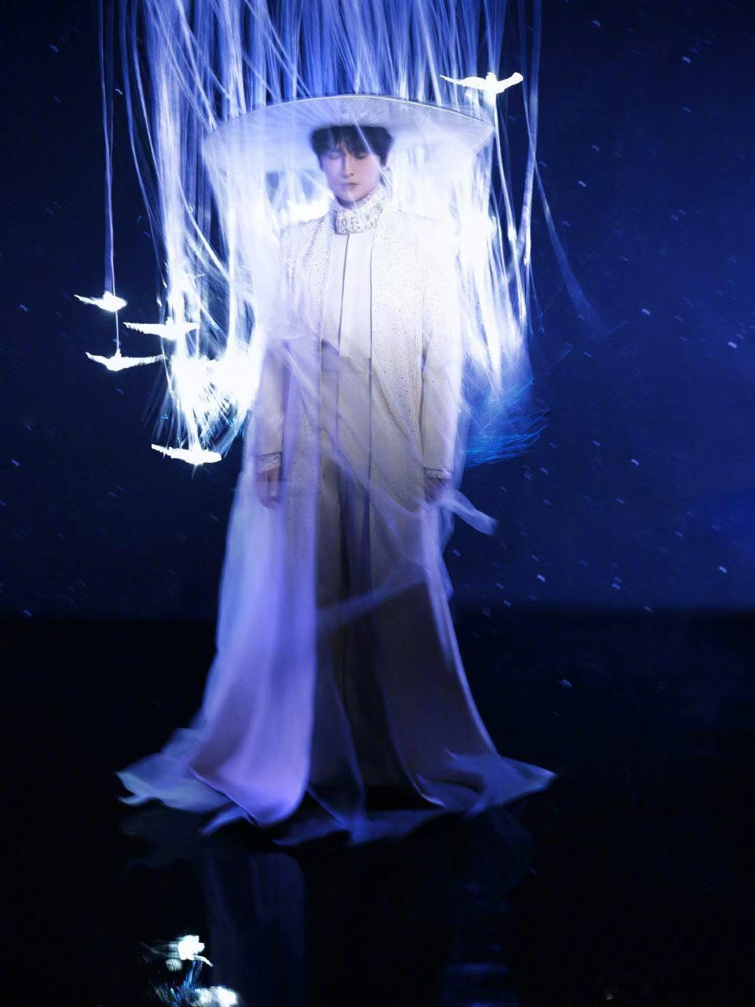 声生不息集邮0713声生不息张远上次在节目中的表演让人印象深刻，这次又能见到他