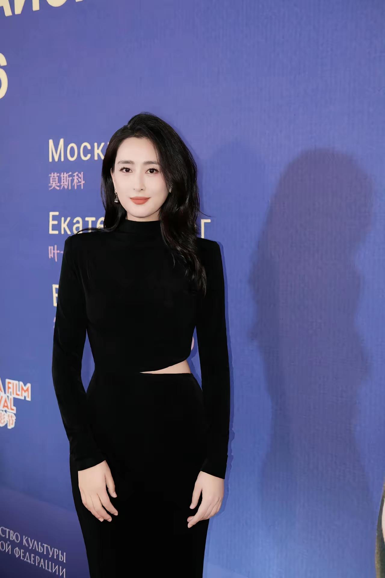 娱乐圈该放过马苏了，十年了，一个优秀的女演员被耽误了十年的时间，想想真是可悲。电