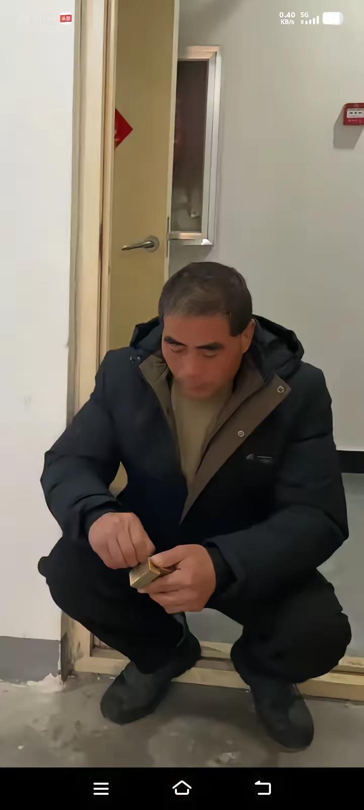 坦诚沟通有助于家庭关系的健康发展老爸也象孩子一样，希望得到女的尊重女儿这种毫