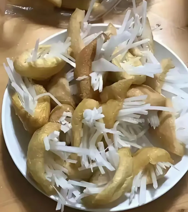 这道美食能看出我是哪里不？很好吃哦！