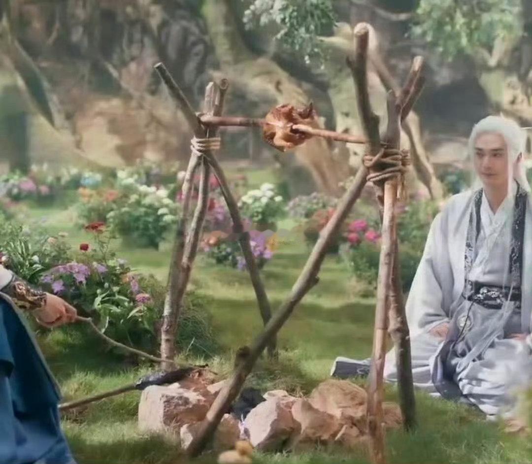 现在的电视剧离谱啊，烤个鸡放这么高，能不能有点生活常识