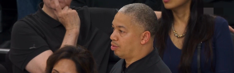 2年6000万，快船把乔治当什么了？当年用5个首轮签换来的球星，最...