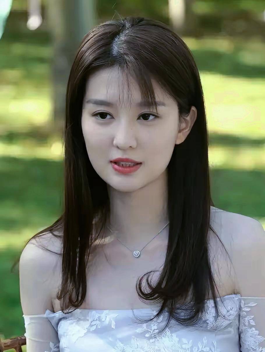 豪门婚姻滤镜碎了：乔欣嫁入豪门3年未孕，婆家不顾其身体逼灌补药，导致她肝受