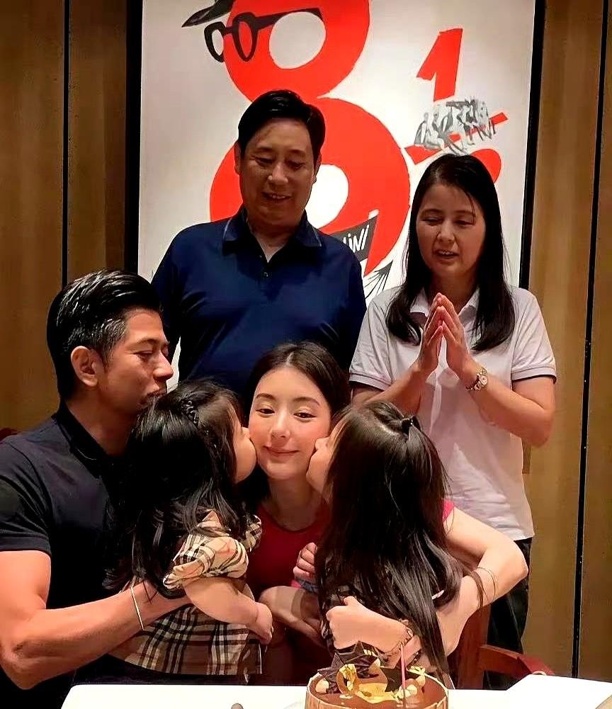 谁能想到，郭富城一家六口出门，最后竟然只有天王嫂方媛一个人买了票。这事儿听着