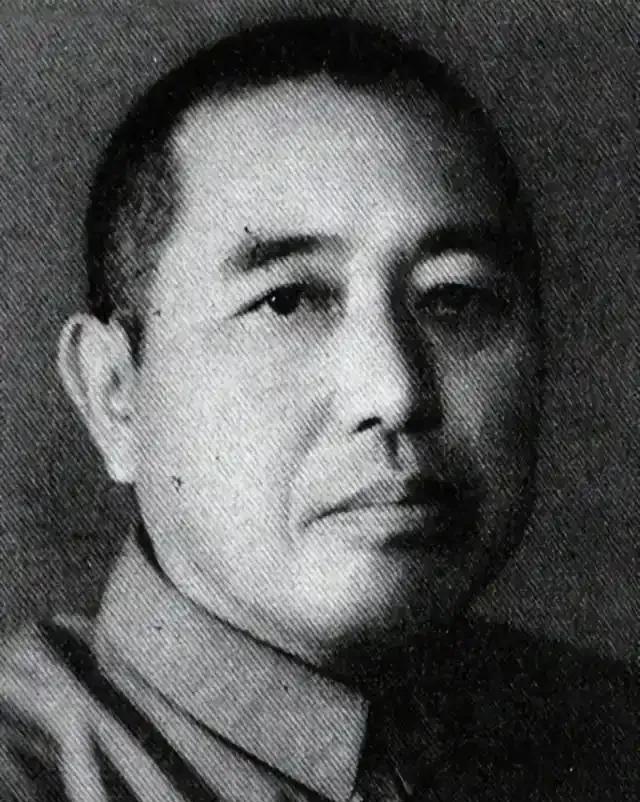 1961年，吴芝圃被降为河南省委第二书记，此前他担任河南省委第一书记。不久后，他