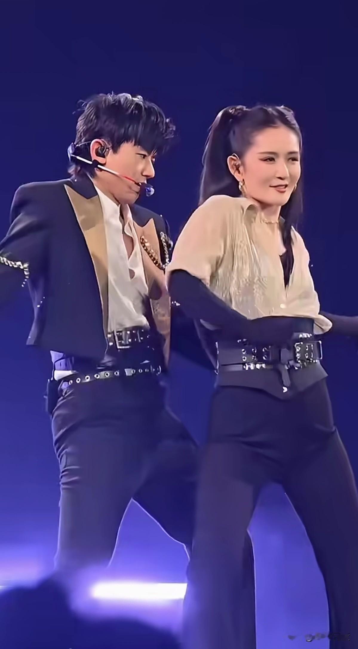 谢娜是张杰的贵人，张杰的成功，有谢娜的大半功劳，谢娜扶持了张杰，张回报给谢的