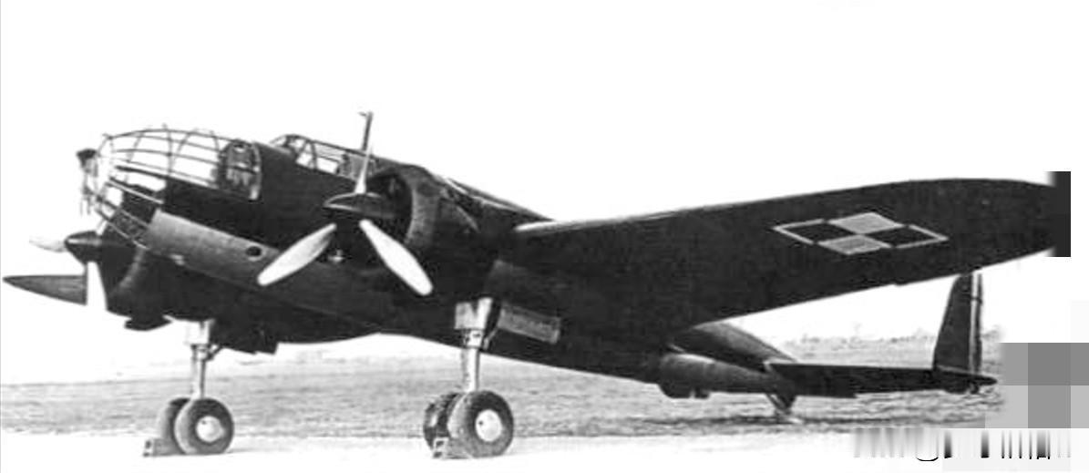 1939年战争爆发的时候，华沙空军拥有自己的双发中型轰炸机。准确的说，当时华