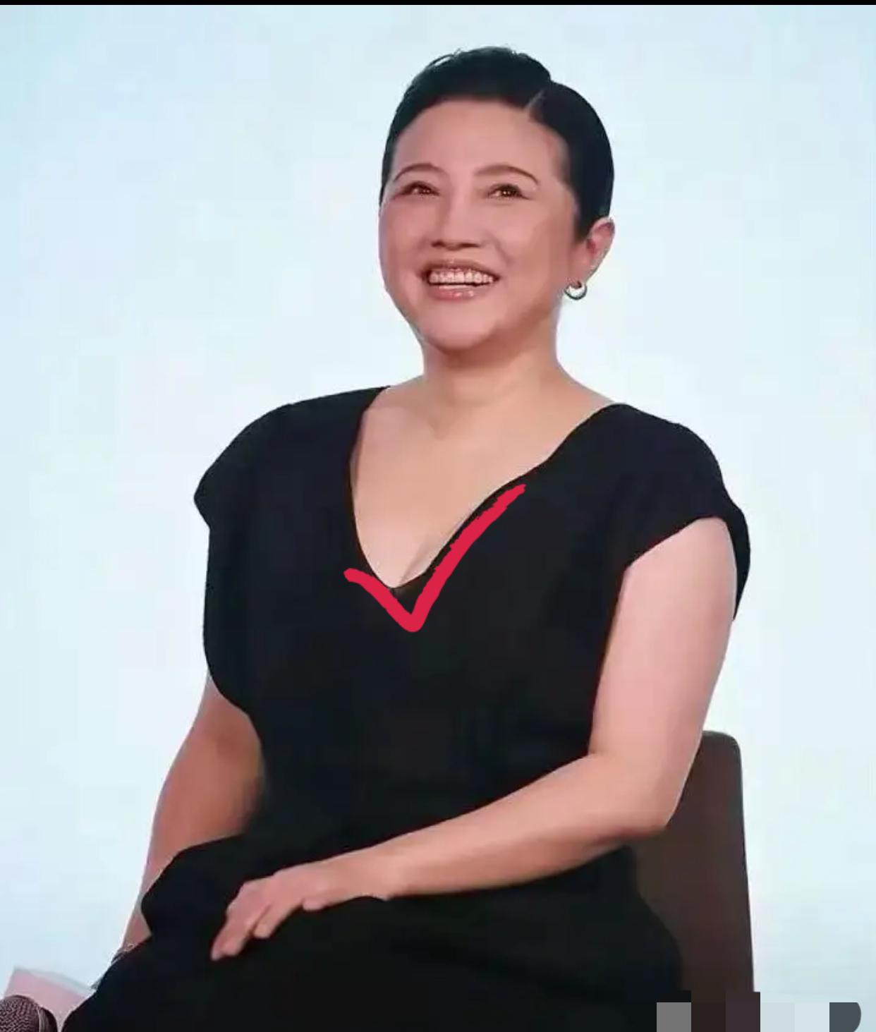 同样是“年龄差恋爱”，凭啥有人被夸有人挨骂？说真的，最近刷到张纪中和颜丙燕