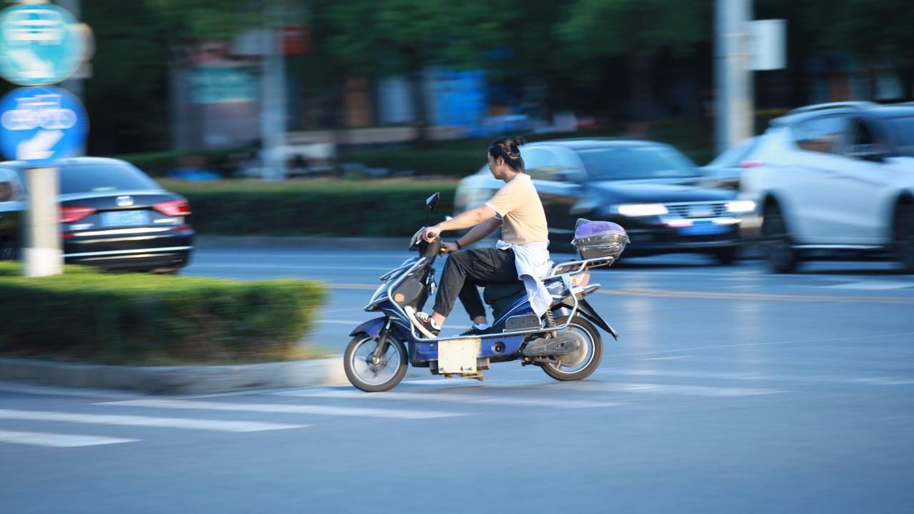 衡阳骑电动车、摩托车的速看！严查开始！ 衡阳启动为期6个月摩托车、电动车专项