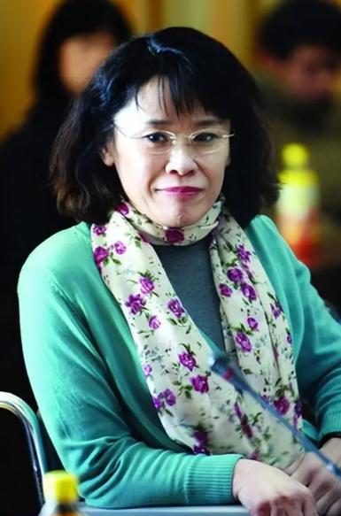 张海迪是个谜！她1955年出生，虽然患有多种疾病，但如今不仅面色红润，还活得十分