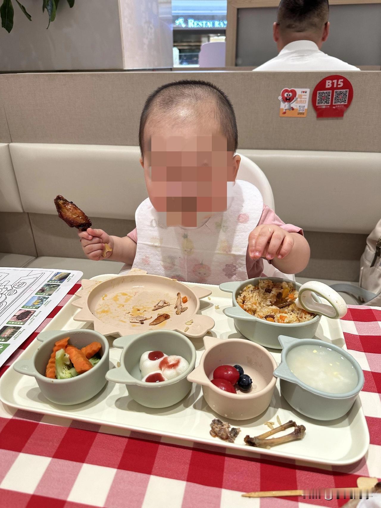 西贝，你的良心不会痛吗？“家有宝贝就吃西贝”骗了多少家长！“家有宝贝就吃西