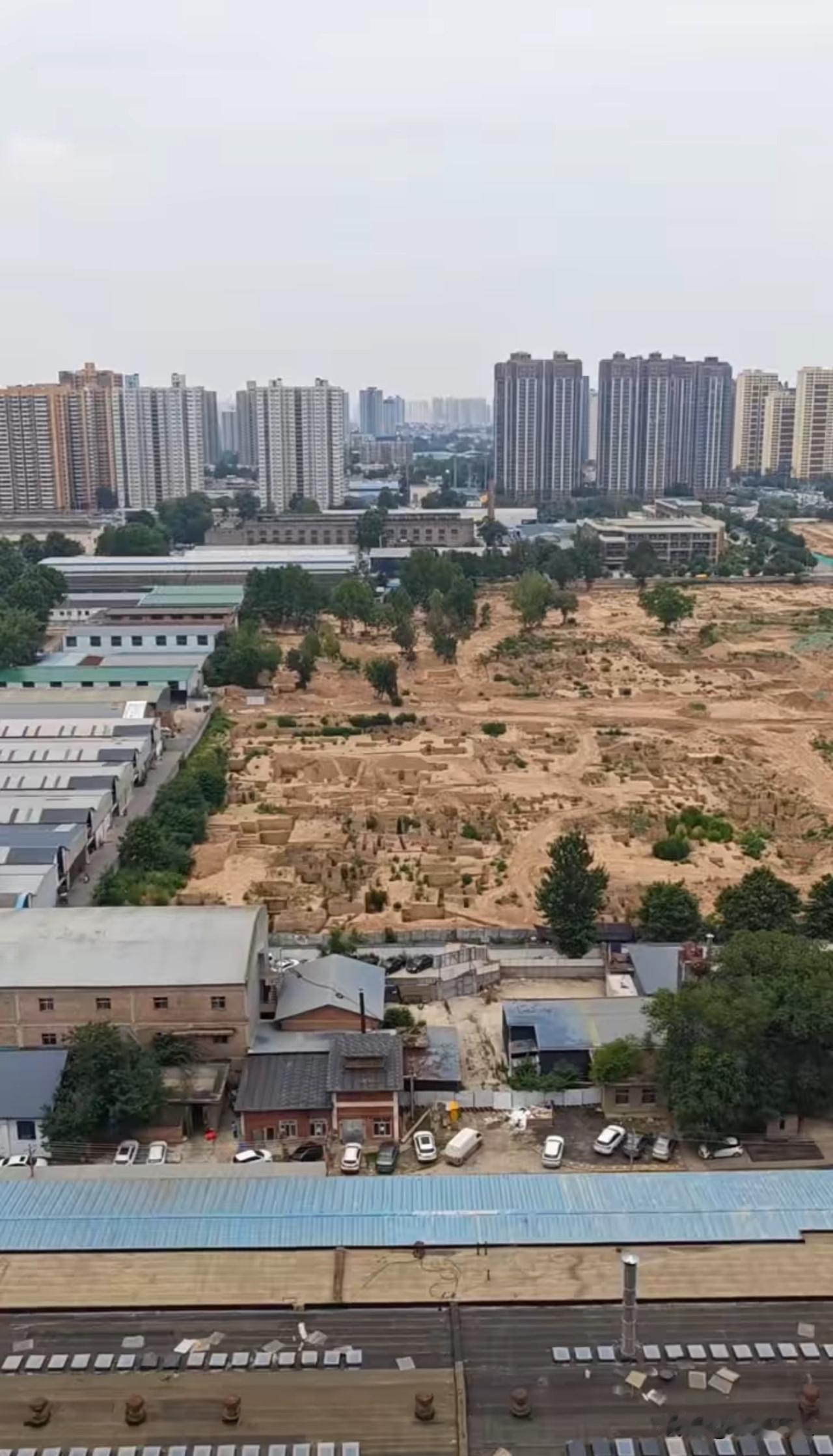 我在西安朋友家，拍到的一幕！果然是地下文物看陕西[惊恐]