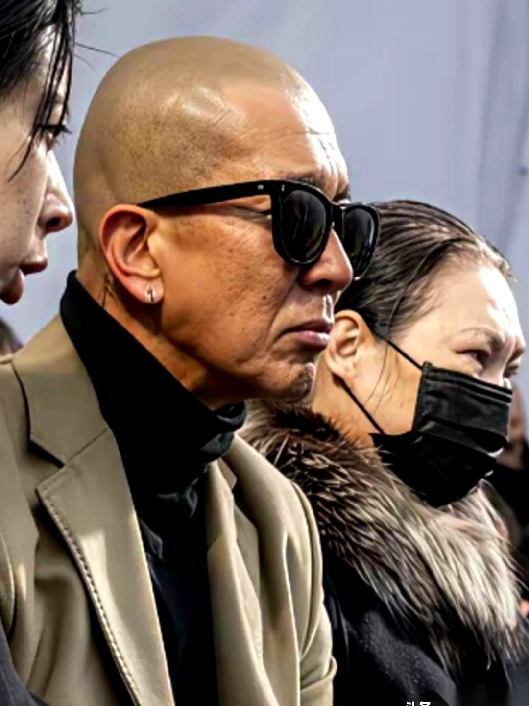 为了点遗产，连“不懂英文”这种理由都搬出来了。真当大家是傻子吗？你以为他是怕