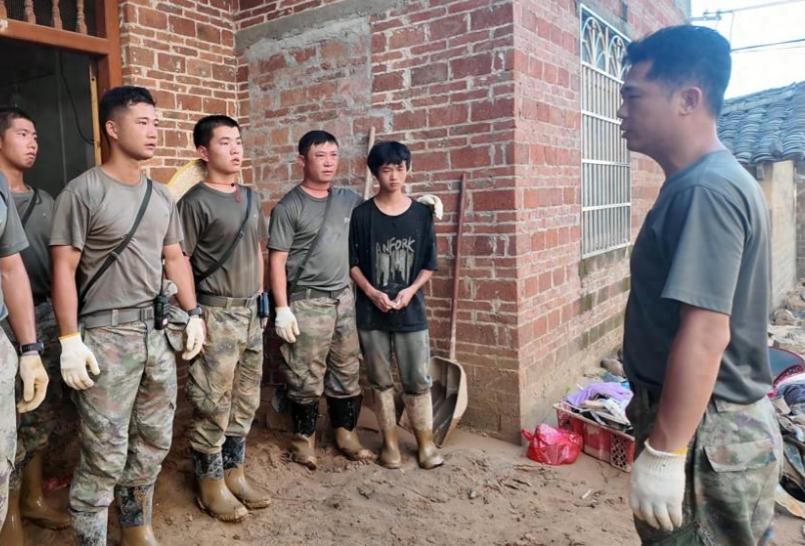 “你家里有当兵的吗？”这句话问出口，我估计十个人里面，能有八个立马想起来点什么