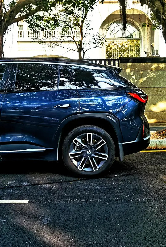 理想、蔚来、小鹏哪个好，还真不好说，它们各有千秋。