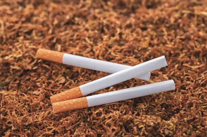 一年上缴1.65万亿，国家却突然对烟草下重手！低价烟全退市，利润上缴提到35%，